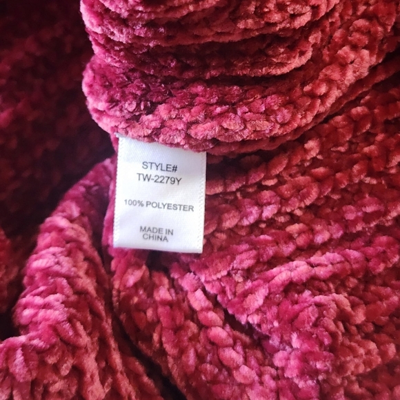 Zenana Cabernet Chenille Crop Turtleneck Sweater Valentine Cozy NWOT Large - Picture 6 of 7
